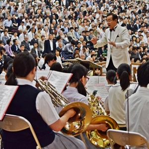 交声曲「今月今日で一心に頼め」