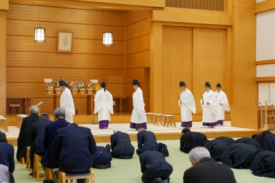 11月10日月例祭が仕えられました